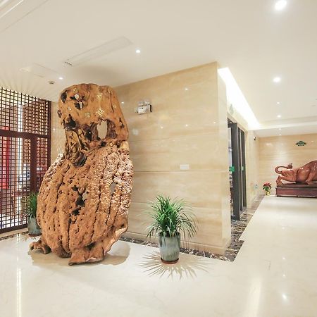 Xin Jue Jiayi Hotel Airport And International Resort Shanghai Exteriör bild