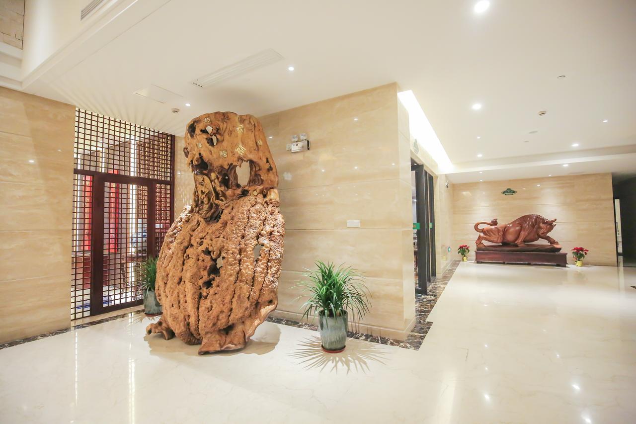 Xin Jue Jiayi Hotel Airport And International Resort Shanghai Exteriör bild